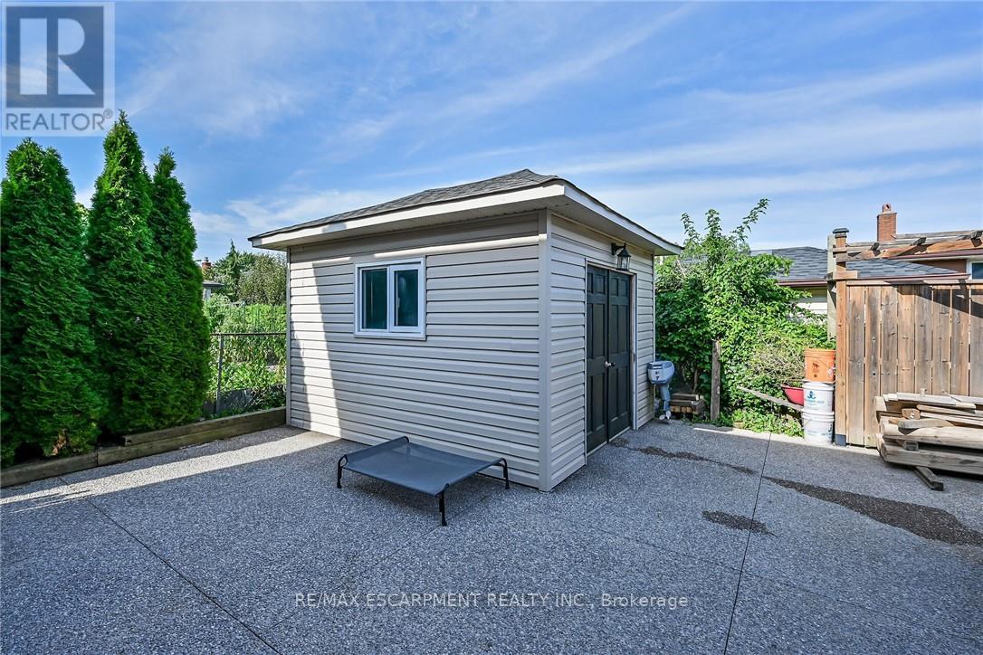 28 Tara Court, Hamilton, Ontario  L8K 6E6 - Photo 47 - X12830390