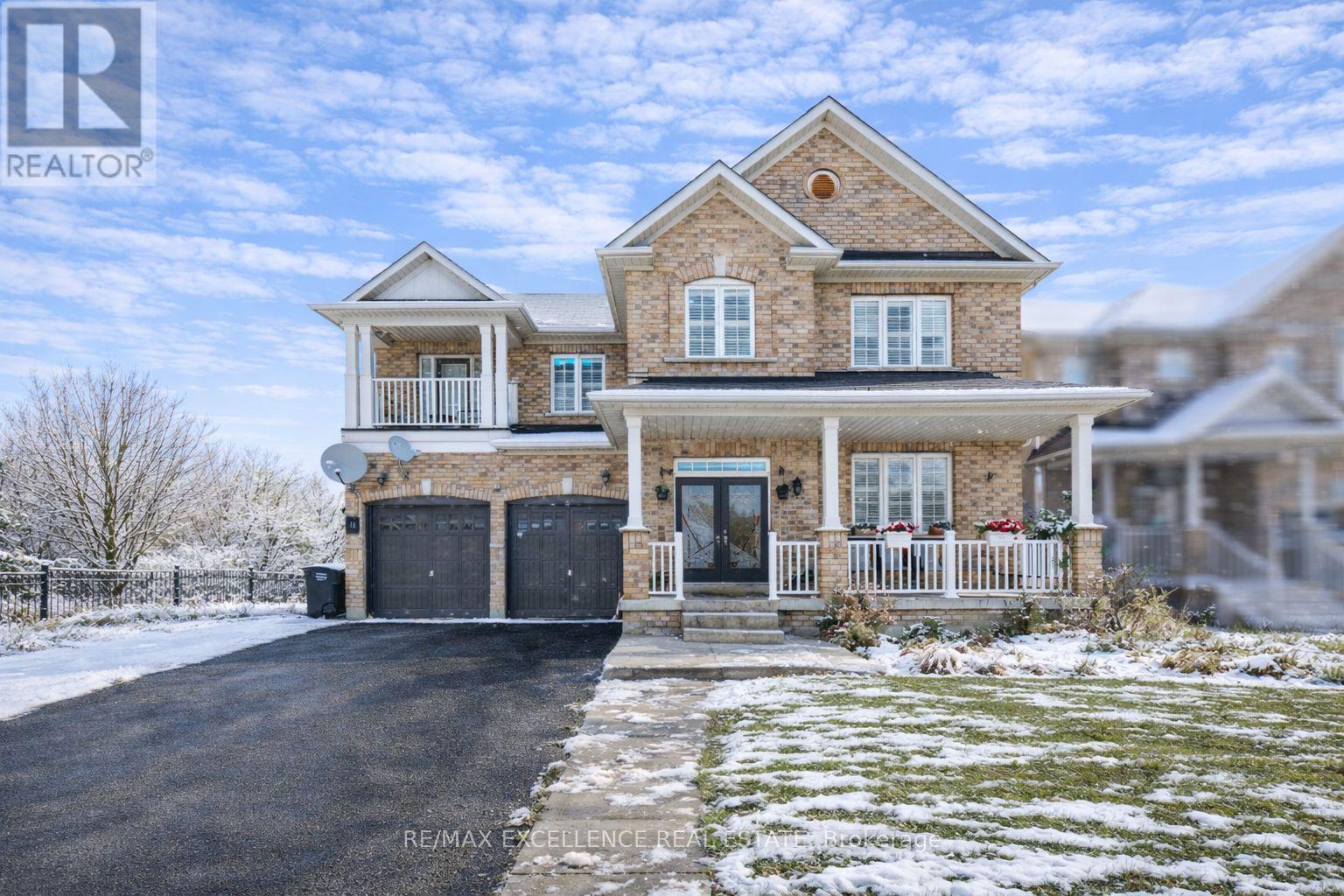 73 Gardenbrooke Trail, Brampton, Ontario  L6P 3J3 - Photo 2 - W12808292