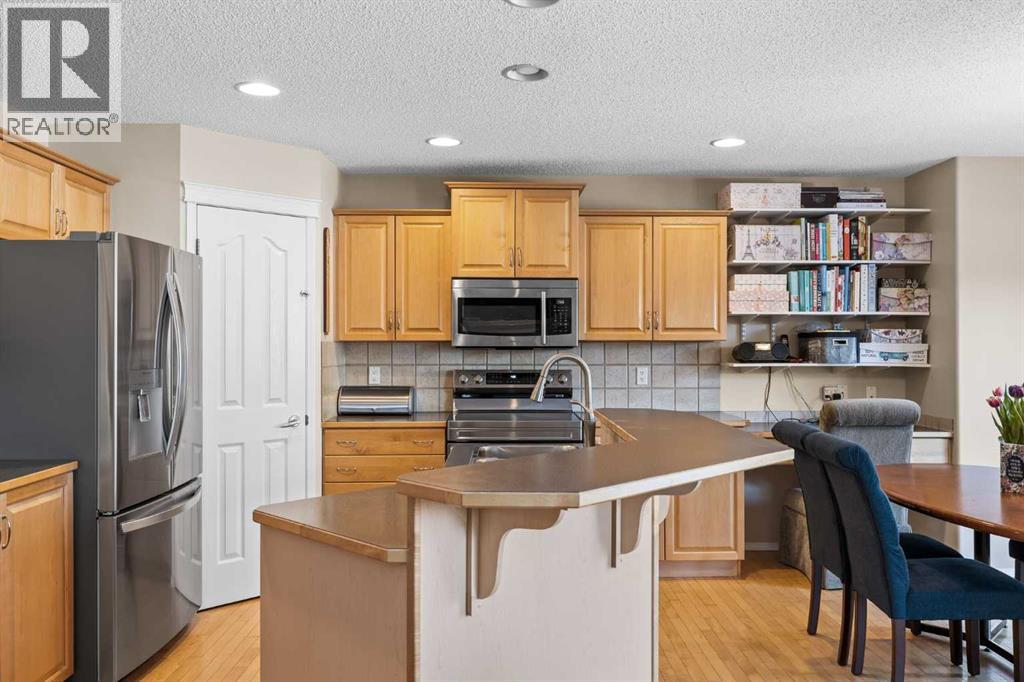 83 Cougarstone Way Sw, Calgary, Alberta  T3H 4Z6 - Photo 15 - A2289157