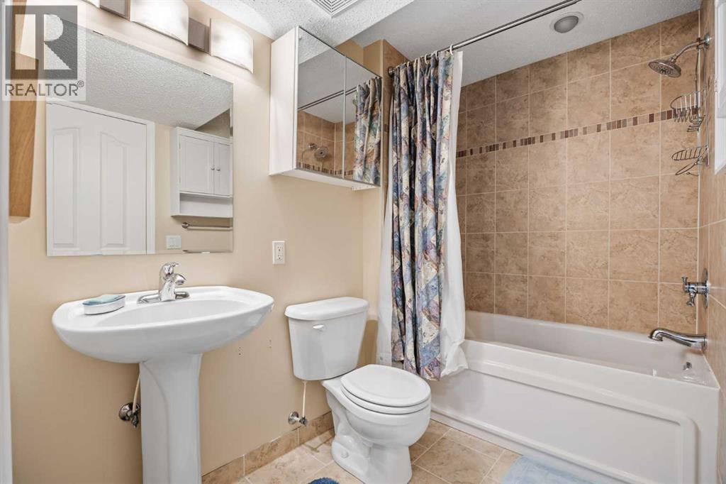 83 Cougarstone Way Sw, Calgary, Alberta  T3H 4Z6 - Photo 34 - A2289157