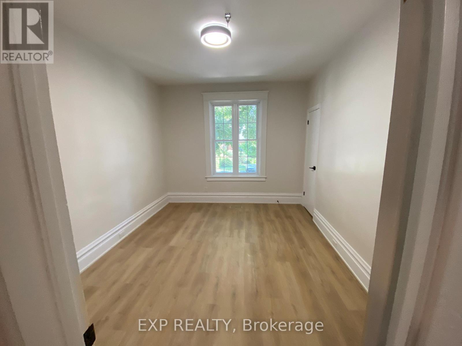 162 Ivy Crescent, Ottawa, Ontario K1M 1X6 - Photo 11 - X12830422