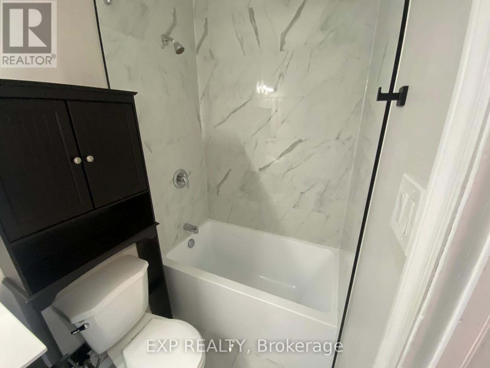 162 Ivy Crescent, Ottawa, Ontario K1M 1X6 - Photo 8 - X12830422