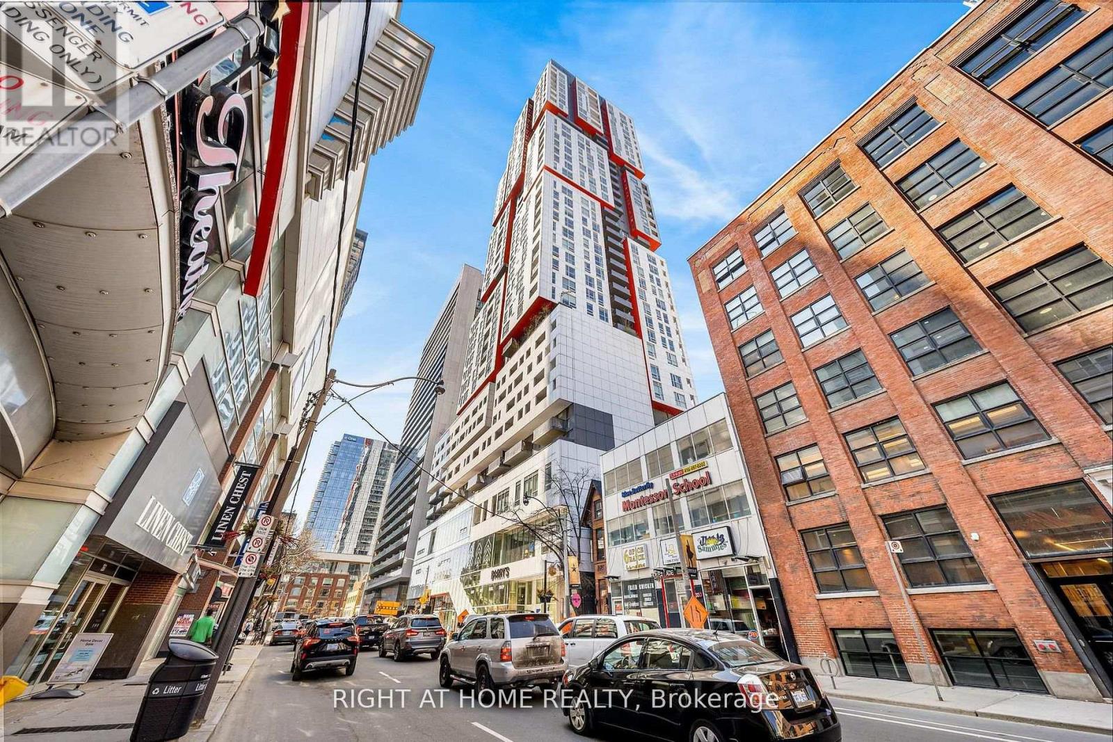 1611 - 318 RICHMOND STREET W, Toronto, Ontario