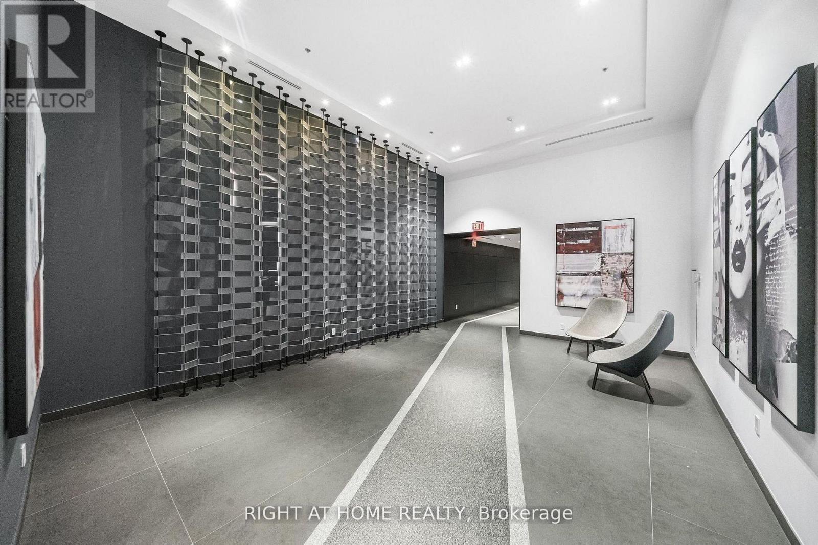 1611 - 318 Richmond Street W, Toronto, Ontario  M5V 1X2 - Photo 10 - C12830400