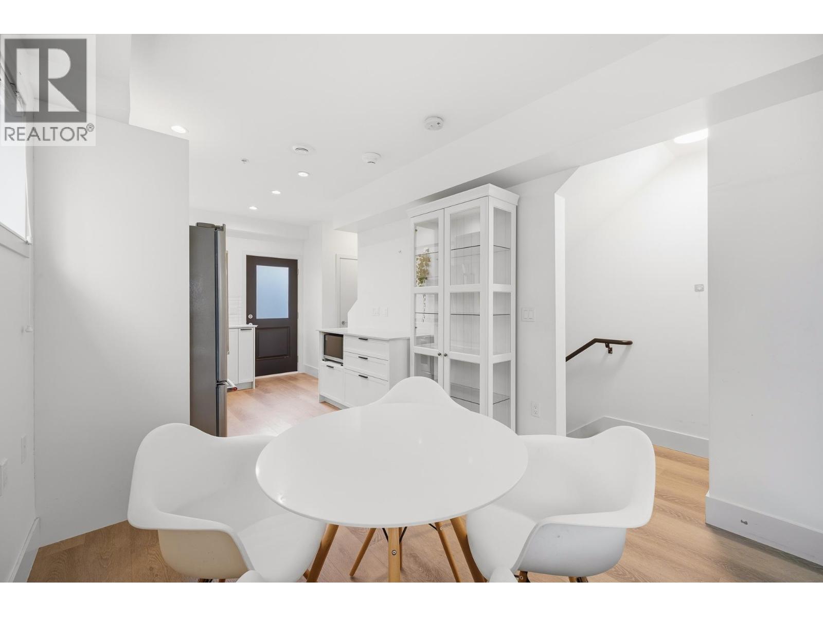 401 6933 Arcola Street, Burnaby, British Columbia  V5E 1H5 - Photo 9 - R3093867