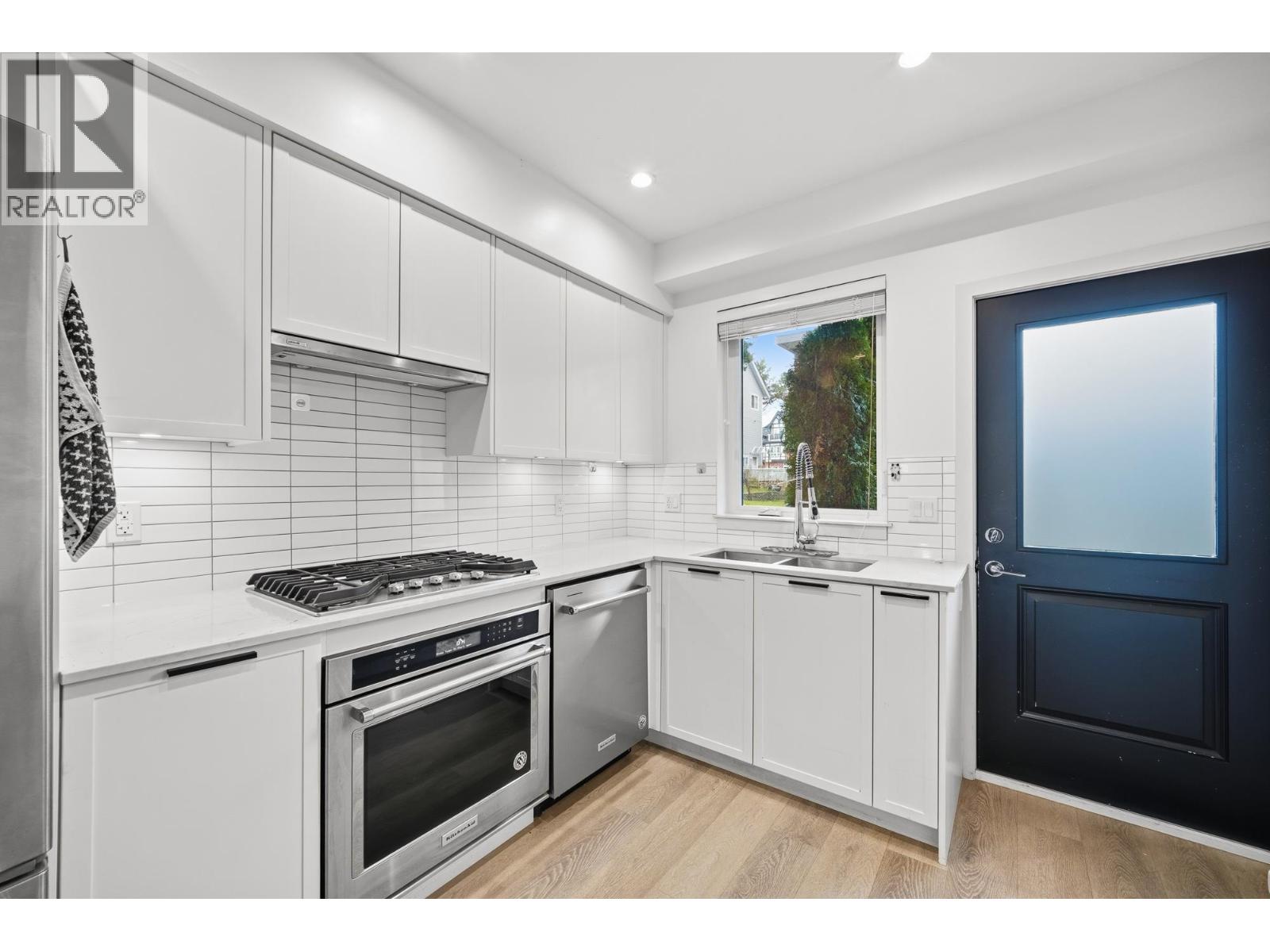 401 6933 Arcola Street, Burnaby, British Columbia  V5E 1H5 - Photo 12 - R3093867