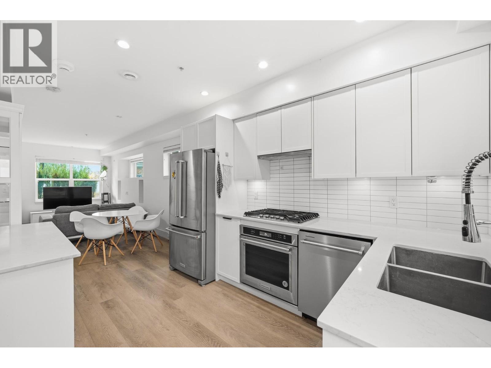 401 6933 Arcola Street, Burnaby, British Columbia  V5E 1H5 - Photo 15 - R3093867