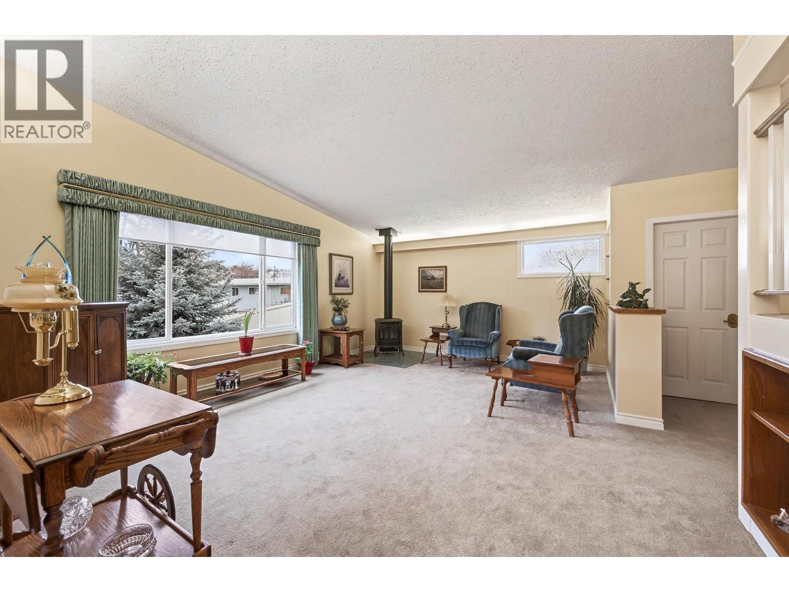 675 Humphrey Road, Kamloops, British Columbia  V2E 2C5 - Photo 24 - 10377145