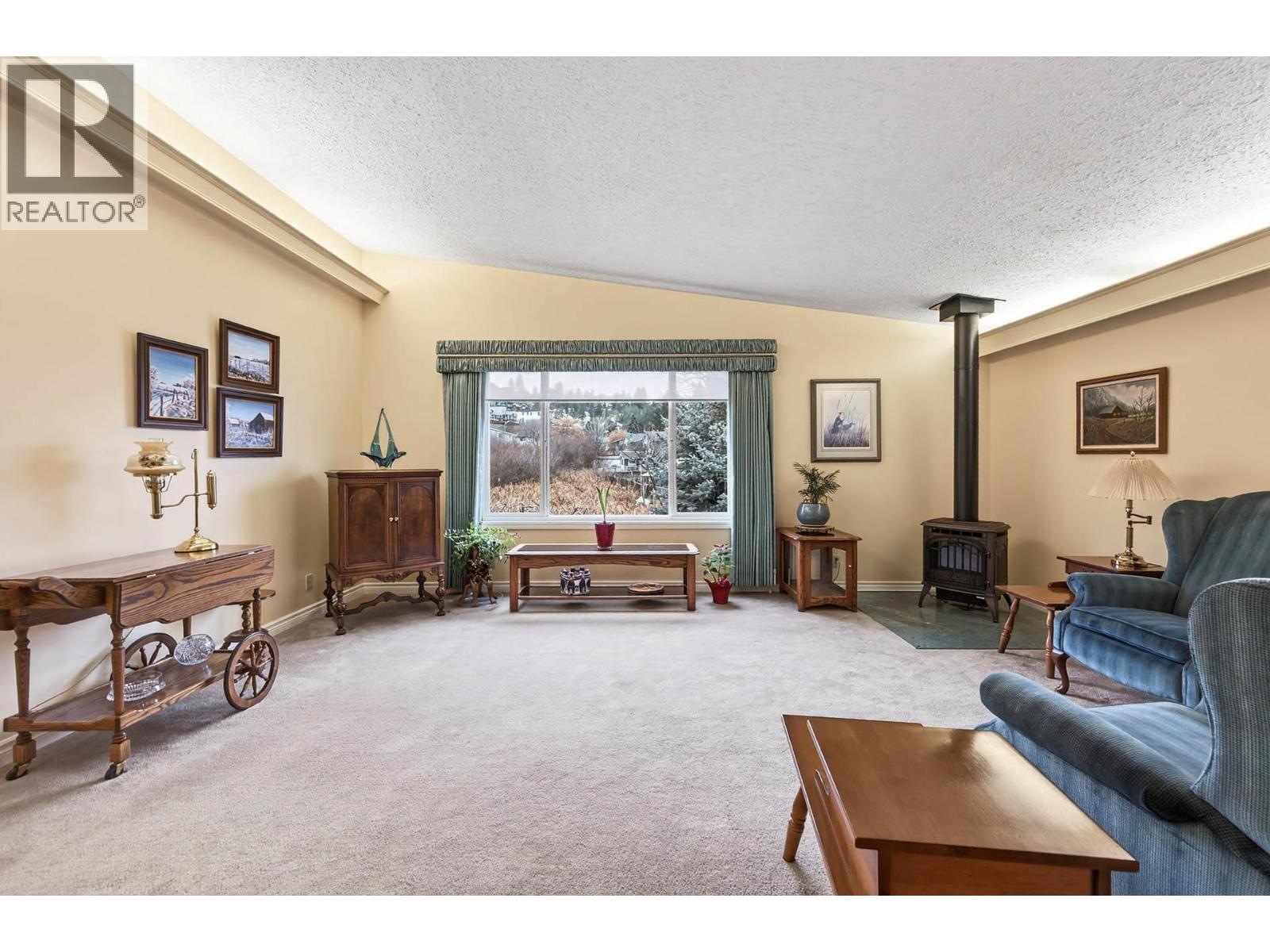 675 Humphrey Road, Kamloops, British Columbia  V2E 2C5 - Photo 22 - 10377145