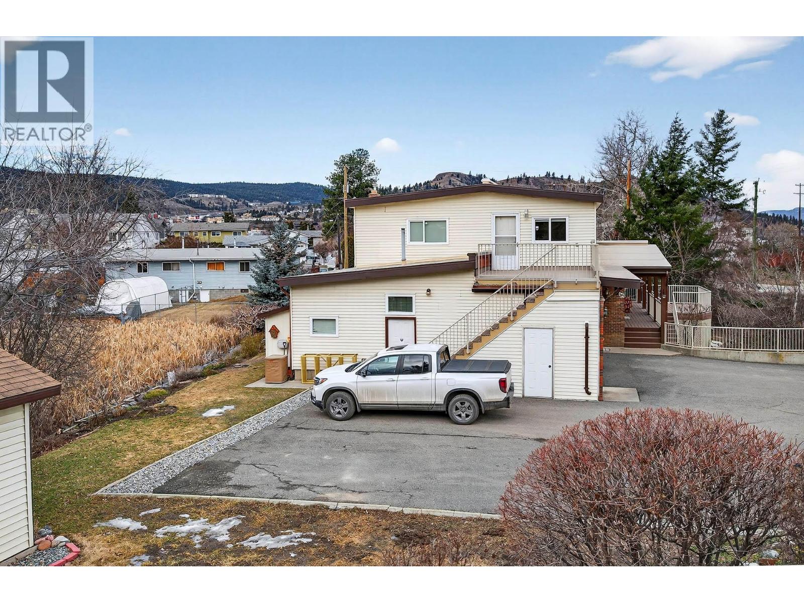 675 Humphrey Road, Kamloops, British Columbia  V2E 2C5 - Photo 3 - 10377145