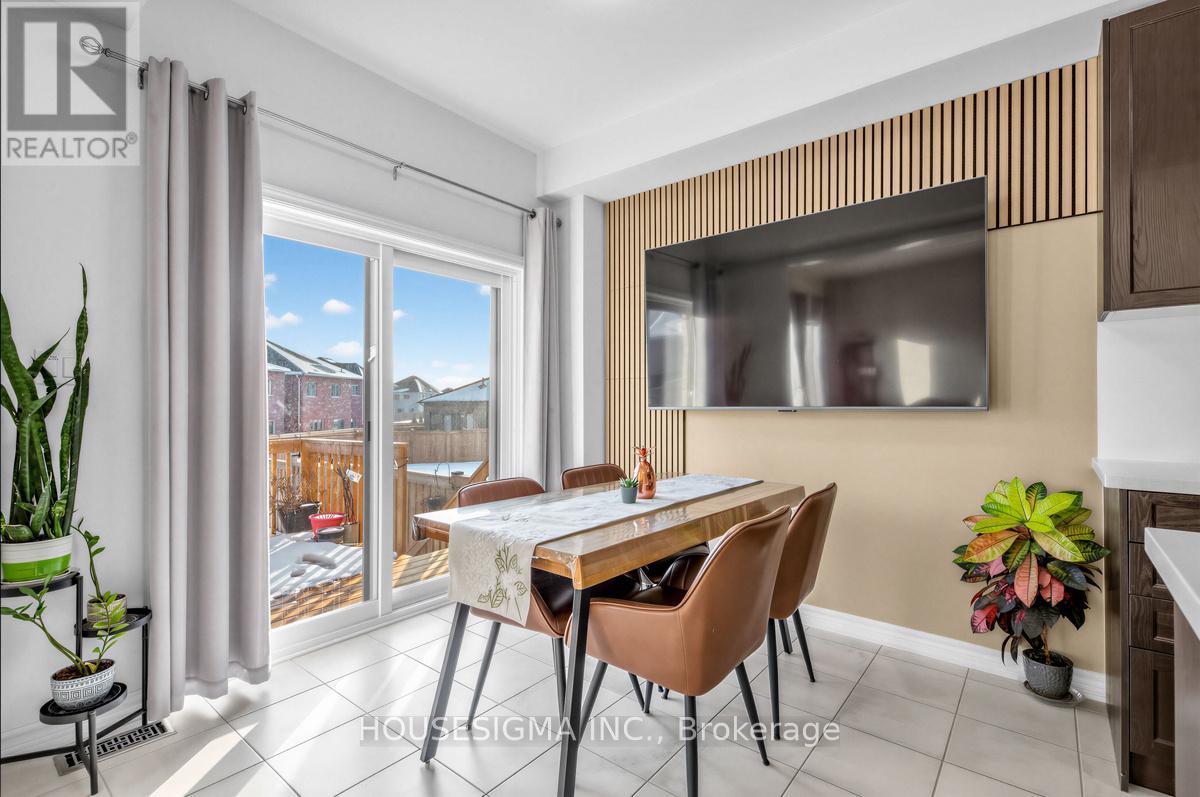 1348 Apollo Street, Oshawa, Ontario  L1K 3E6 - Photo 4 - E12830406