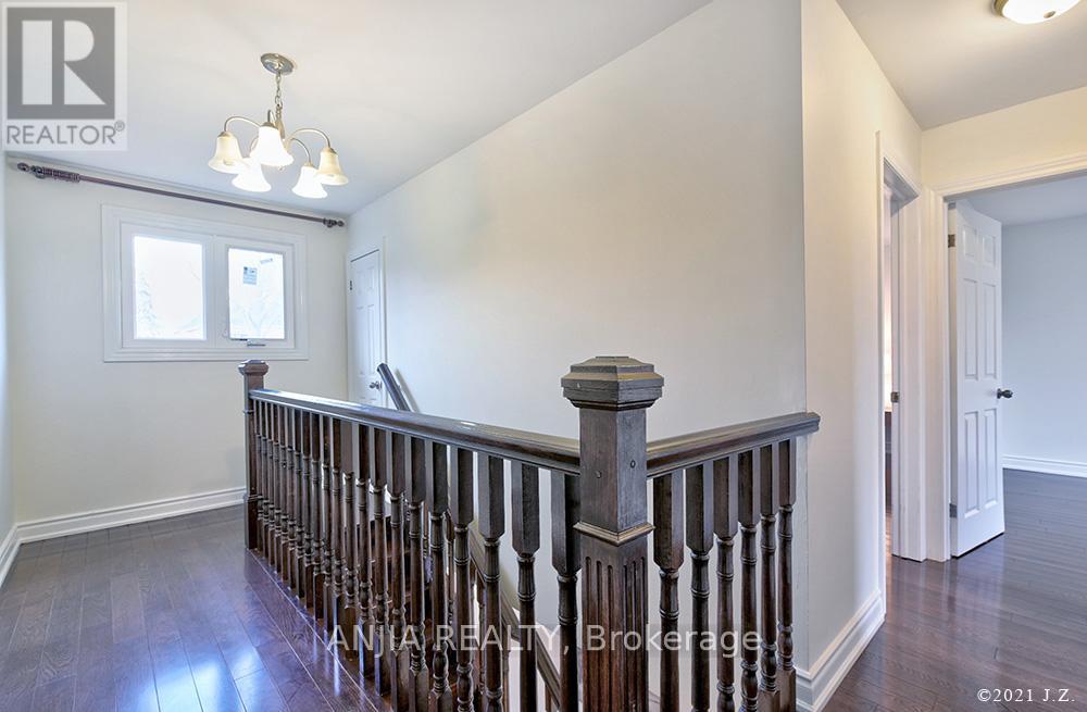 24 Ferrah Street, Markham, Ontario  L3R 1N5 - Photo 11 - N12830404