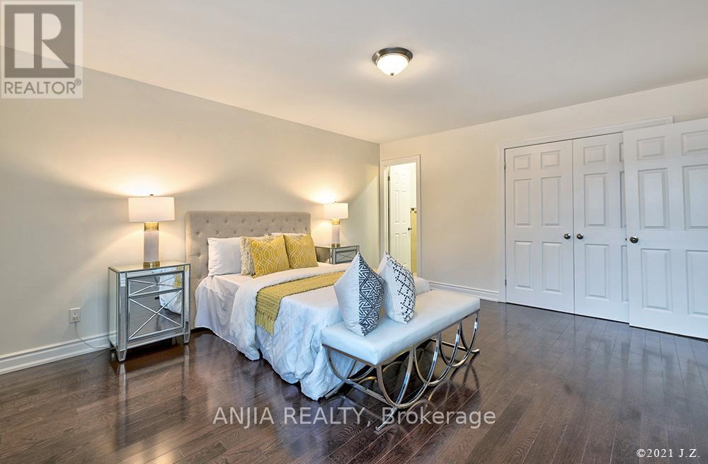 24 Ferrah Street, Markham, Ontario  L3R 1N5 - Photo 13 - N12830404