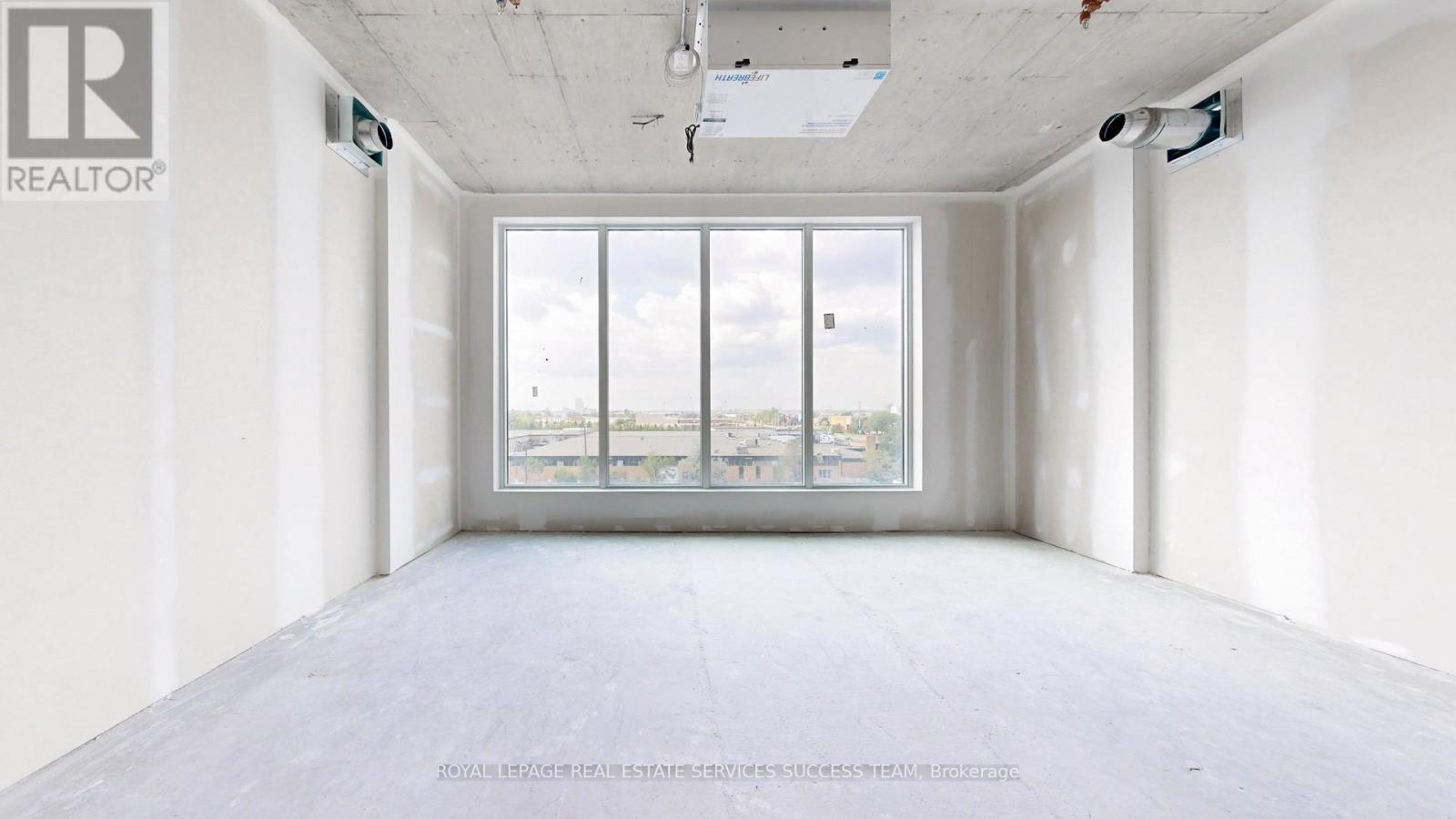 301 - 996 Martin Grove Road, Toronto, Ontario  M9W 4V8 - Photo 12 - W12830408