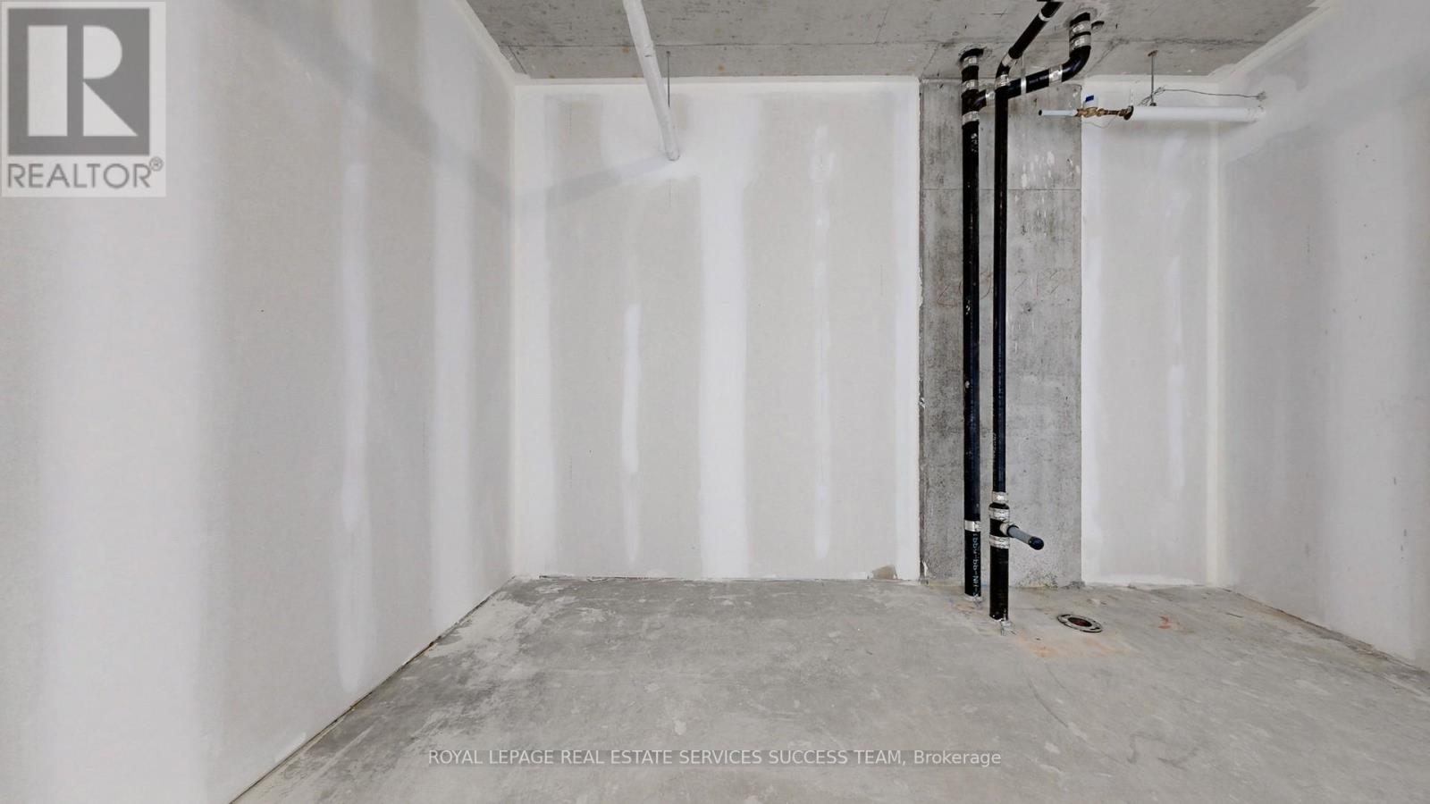 301 - 996 Martin Grove Road, Toronto, Ontario  M9W 4V8 - Photo 22 - W12830408