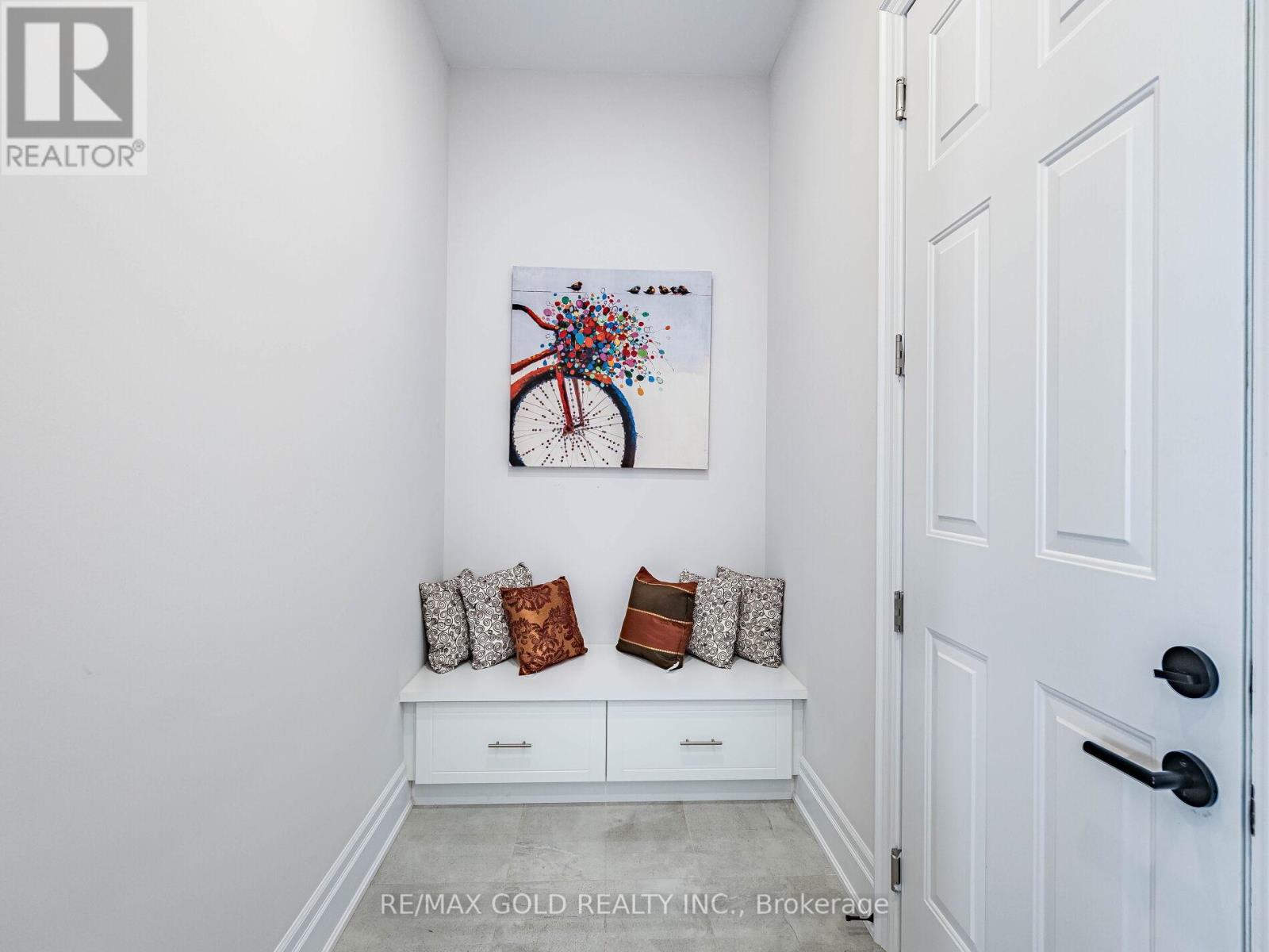 1339 Pellican Pass, Oakville, Ontario  L6H 7Z9 - Photo 22 - W12830420