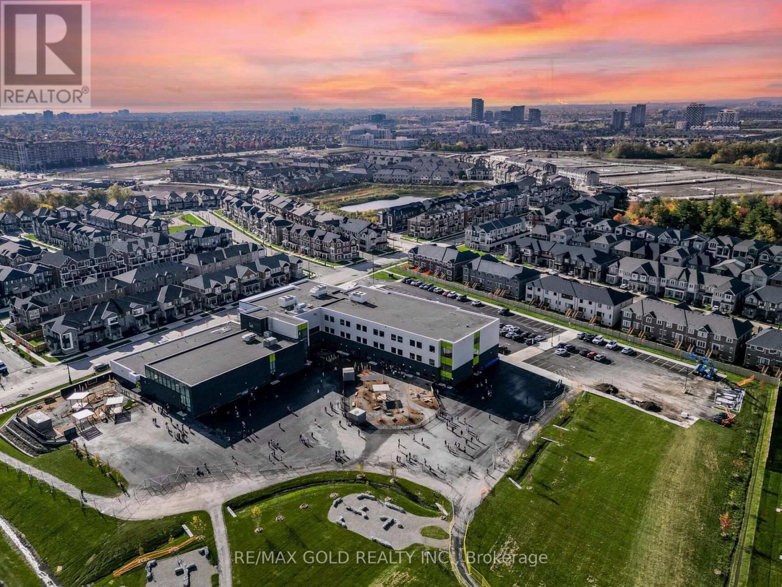 1339 Pellican Pass, Oakville, Ontario  L6H 7Z9 - Photo 45 - W12830420