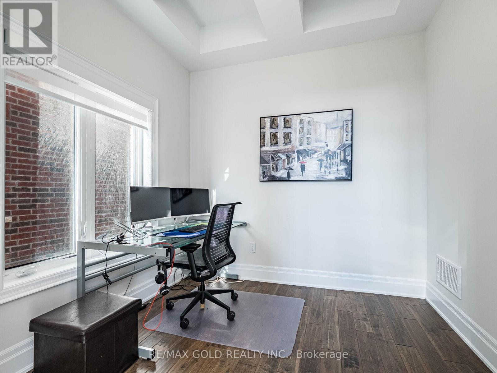 1339 Pellican Pass, Oakville, Ontario  L6H 7Z9 - Photo 5 - W12830420