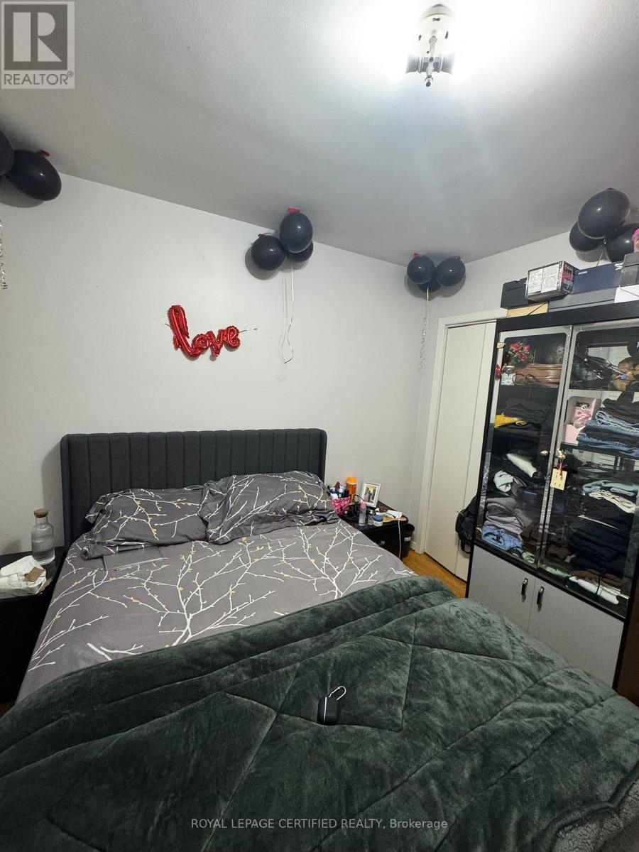 200 Redgrave Drive, Toronto, Ontario  M9R 3V9 - Photo 13 - W12830424