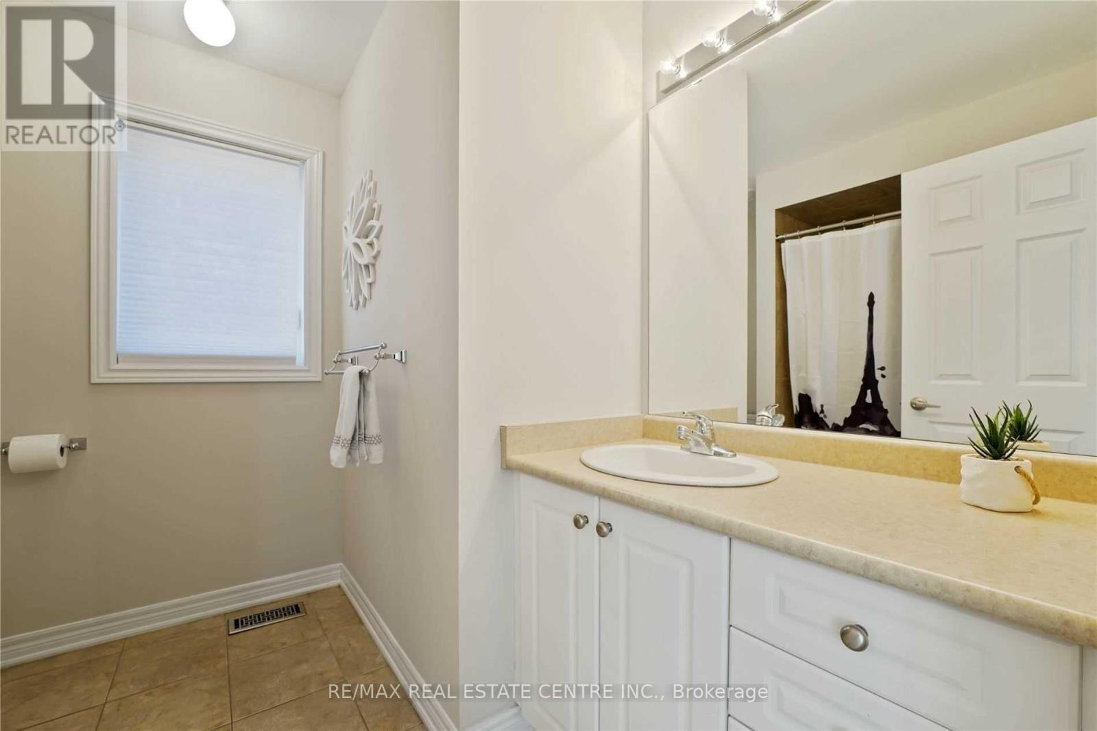 2470 Kwinter Road, Oakville, Ontario  L6M 0K6 - Photo 29 - W12830426