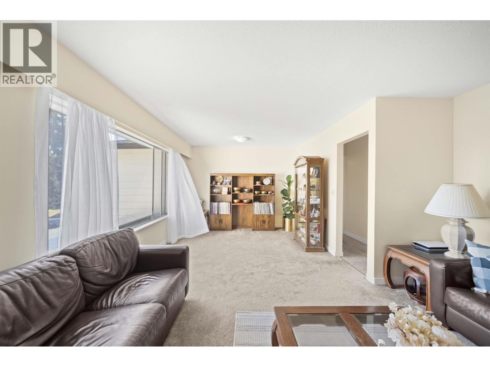 8431 Rosebank Crescent, Richmond, British Columbia  V7A 2K8 - Photo 4 - R3093124