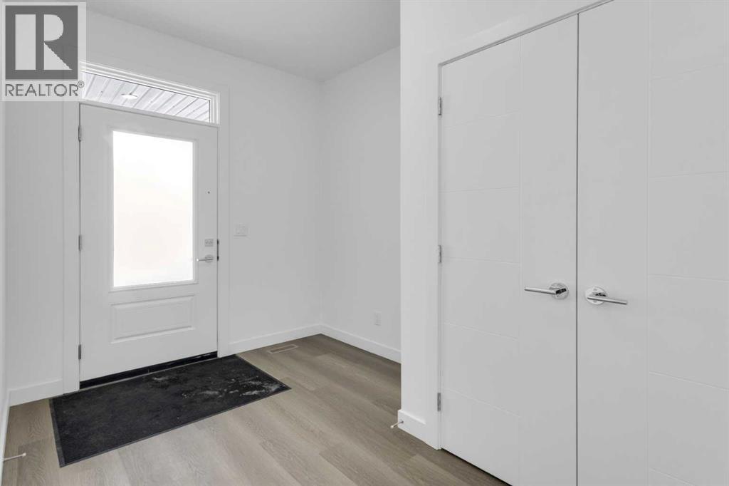 144 Copperhead Road Se, Calgary, Alberta  T2Z 5G9 - Photo 3 - A2286447