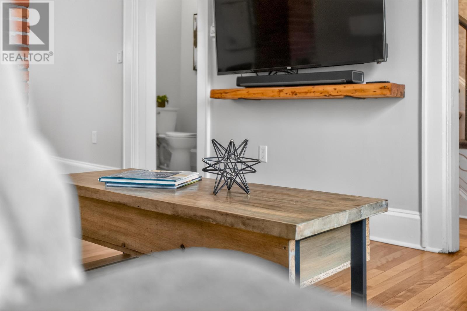 361-363 Queen Street, Charlottetown, Prince Edward Island C1A 4C7 - Photo 8 - 202603500