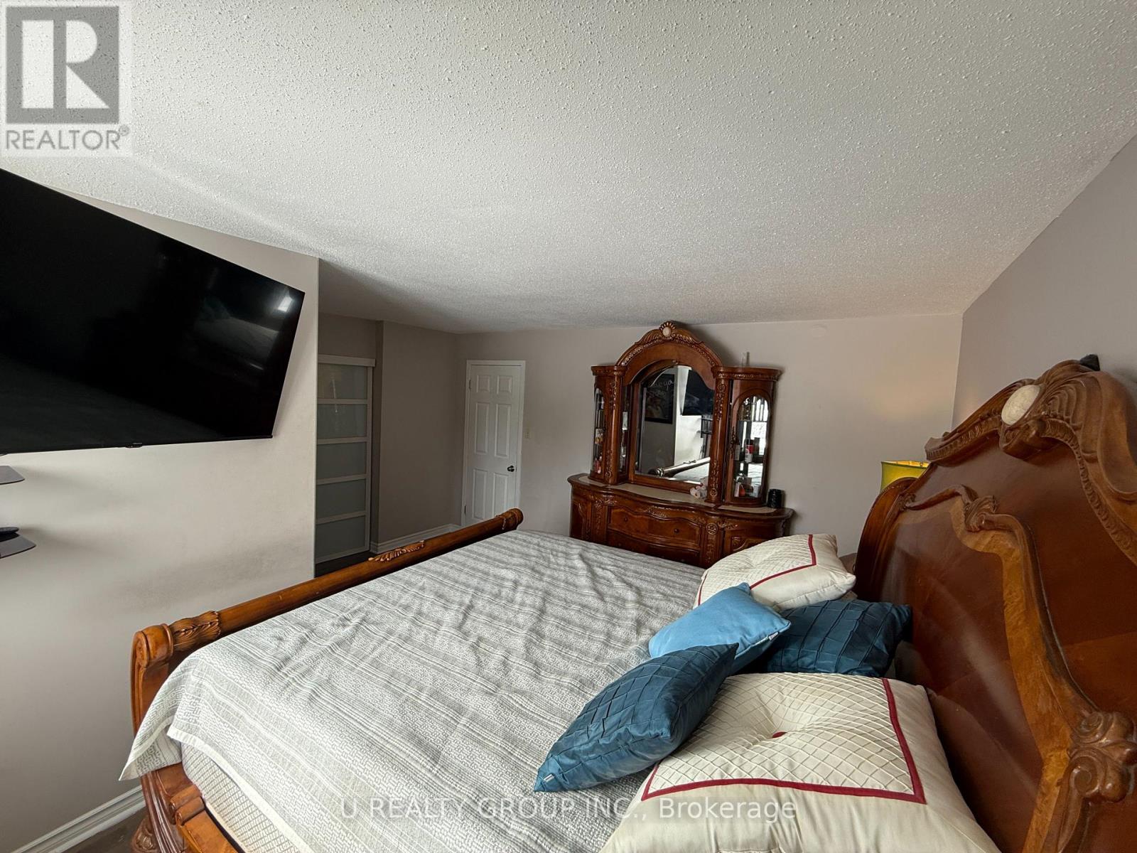 365 Lefebvre Way, Ottawa, Ontario  K1E 2W5 - Photo 18 - X12828712