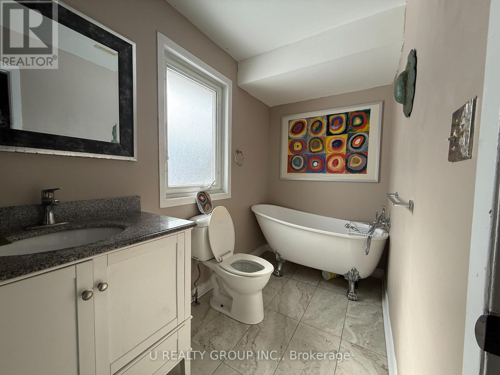 365 Lefebvre Way, Ottawa, Ontario  K1E 2W5 - Photo 20 - X12828712