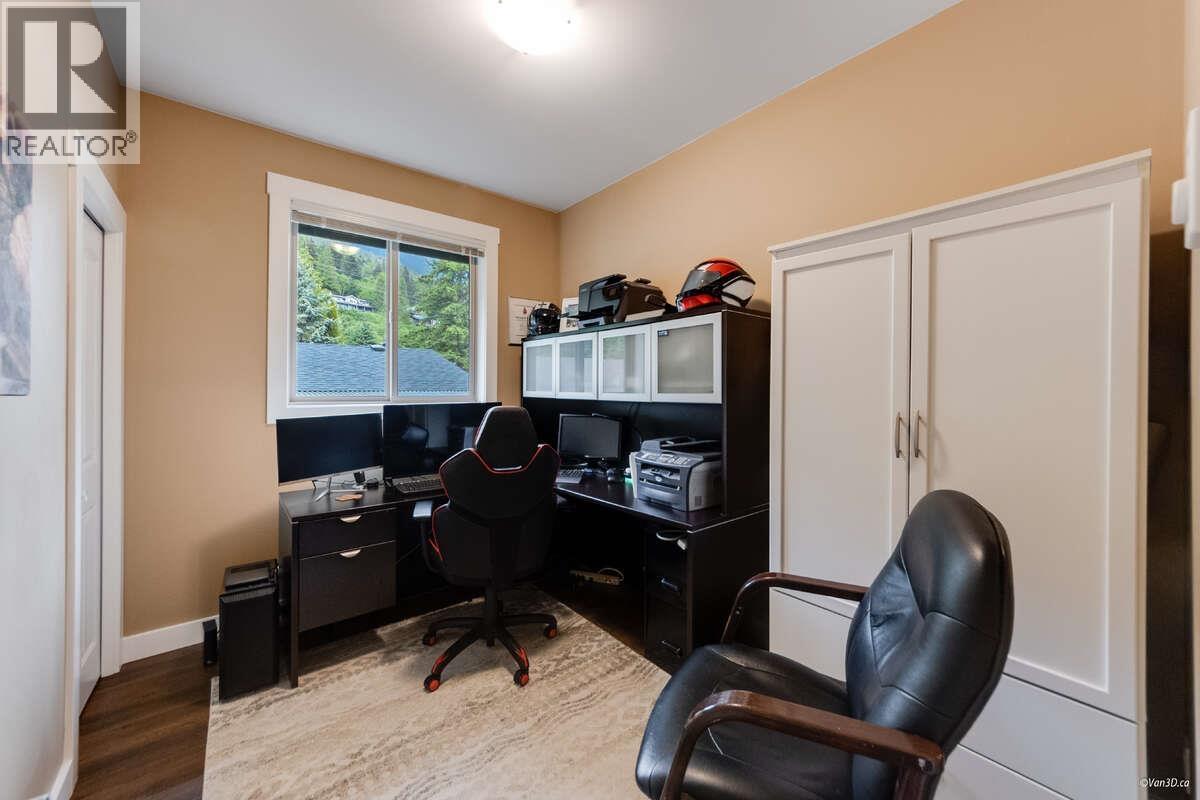 746 Upper Crescent, Britannia Beach, British Columbia  V8B 1J2 - Photo 22 - R3094427