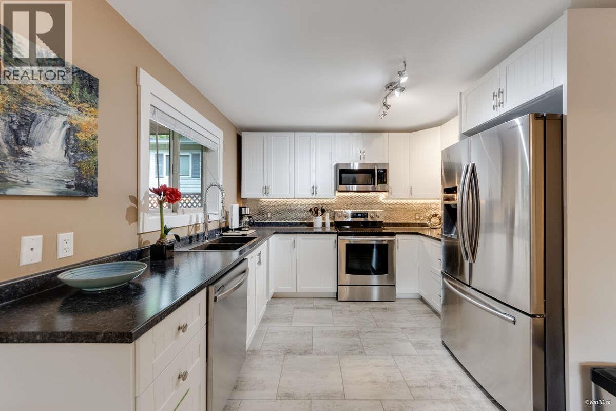 746 Upper Crescent, Britannia Beach, British Columbia  V8B 1J2 - Photo 28 - R3094427