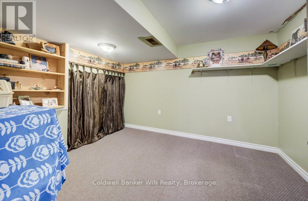 366 Peel Street, Wellington North, Ontario  N0G 2L3 - Photo 32 - X12818136