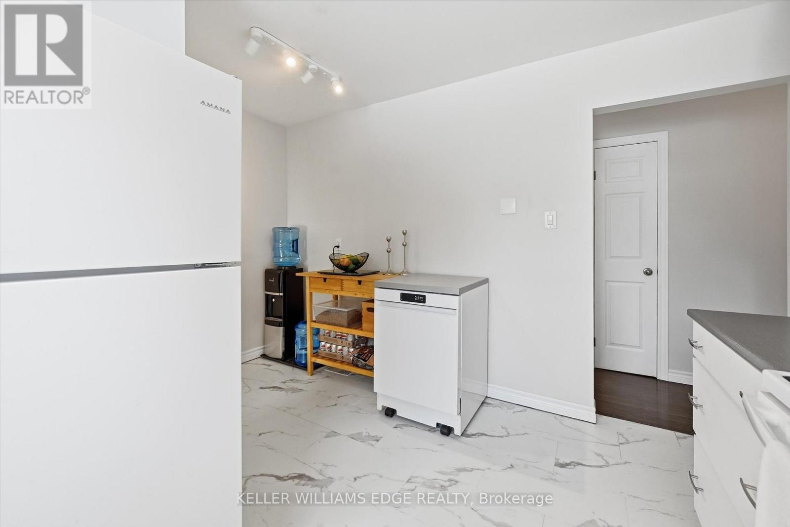 2112 Cavendish Drive, Burlington, Ontario  L7P 1Z3 - Photo 31 - W12830434