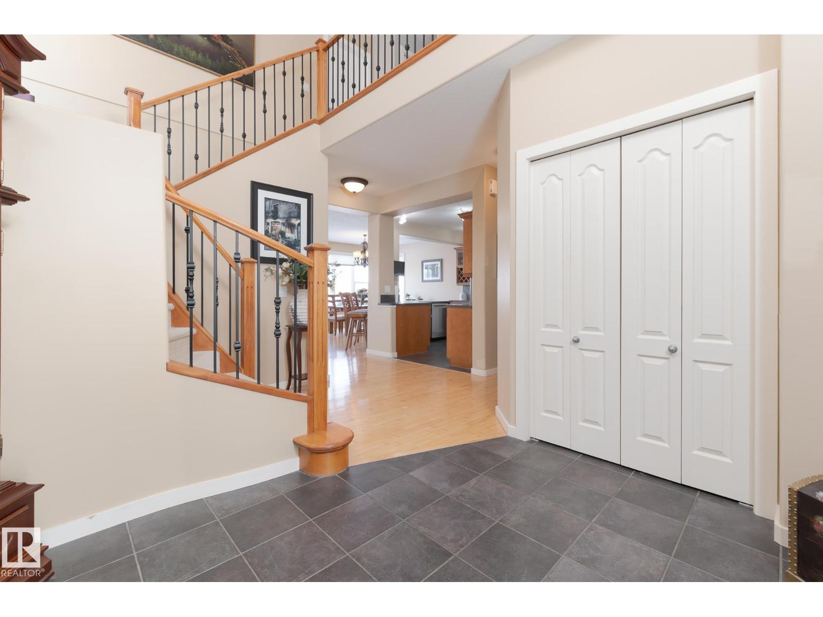 387 Calderon Cr Nw, Edmonton, Alberta  T6V 1R8 - Photo 7 - E4475110