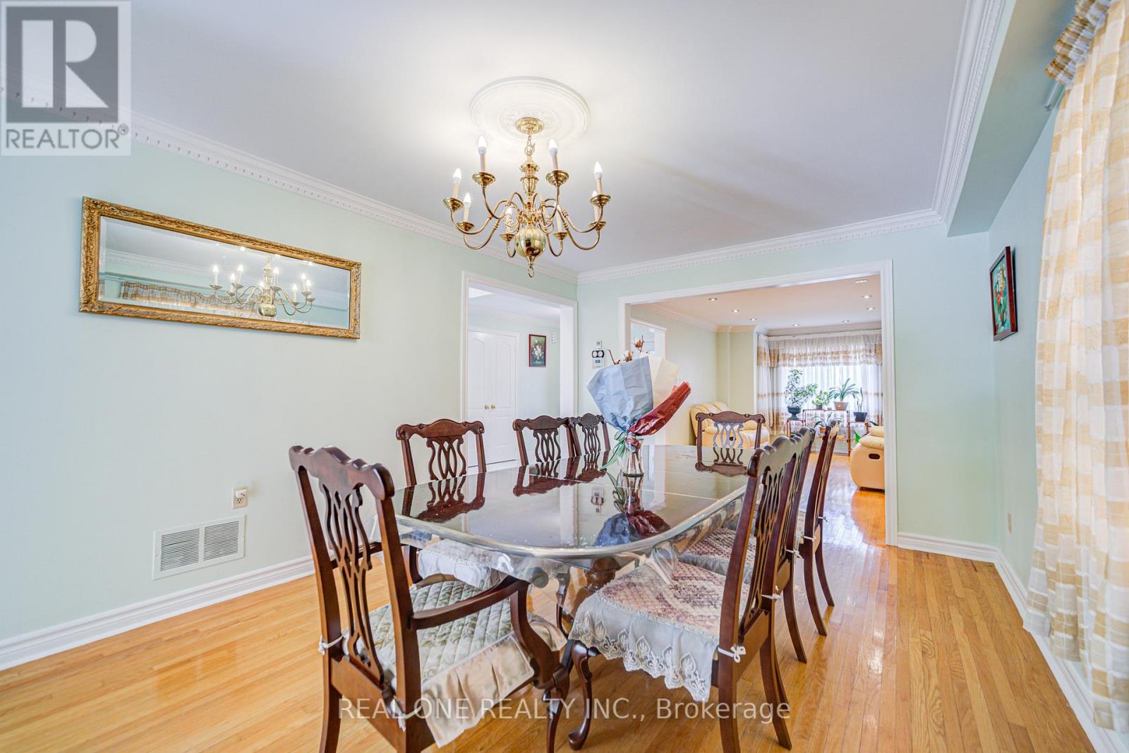 203 Valleymede Drive, Richmond Hill, Ontario  L4B 3S4 - Photo 13 - N12821986