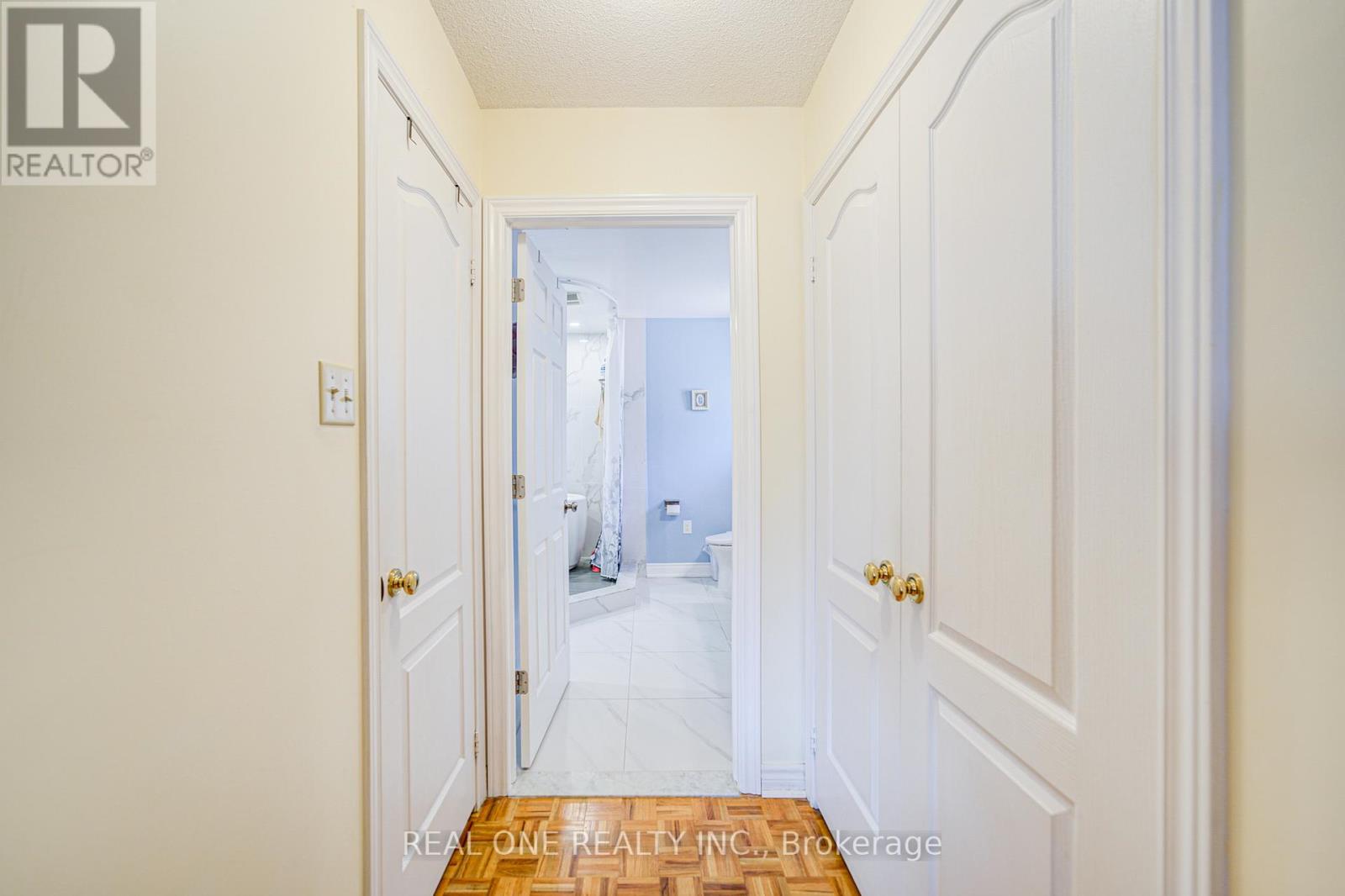 203 Valleymede Drive, Richmond Hill, Ontario  L4B 3S4 - Photo 26 - N12821986