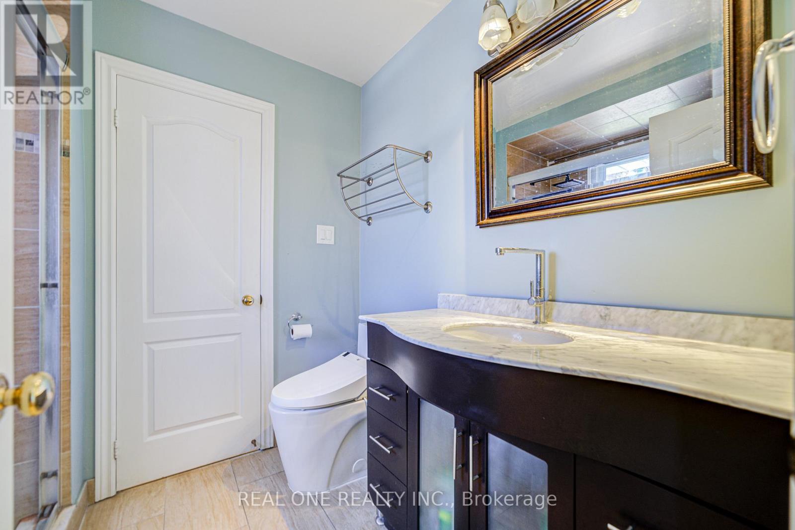 203 Valleymede Drive, Richmond Hill, Ontario  L4B 3S4 - Photo 34 - N12821986