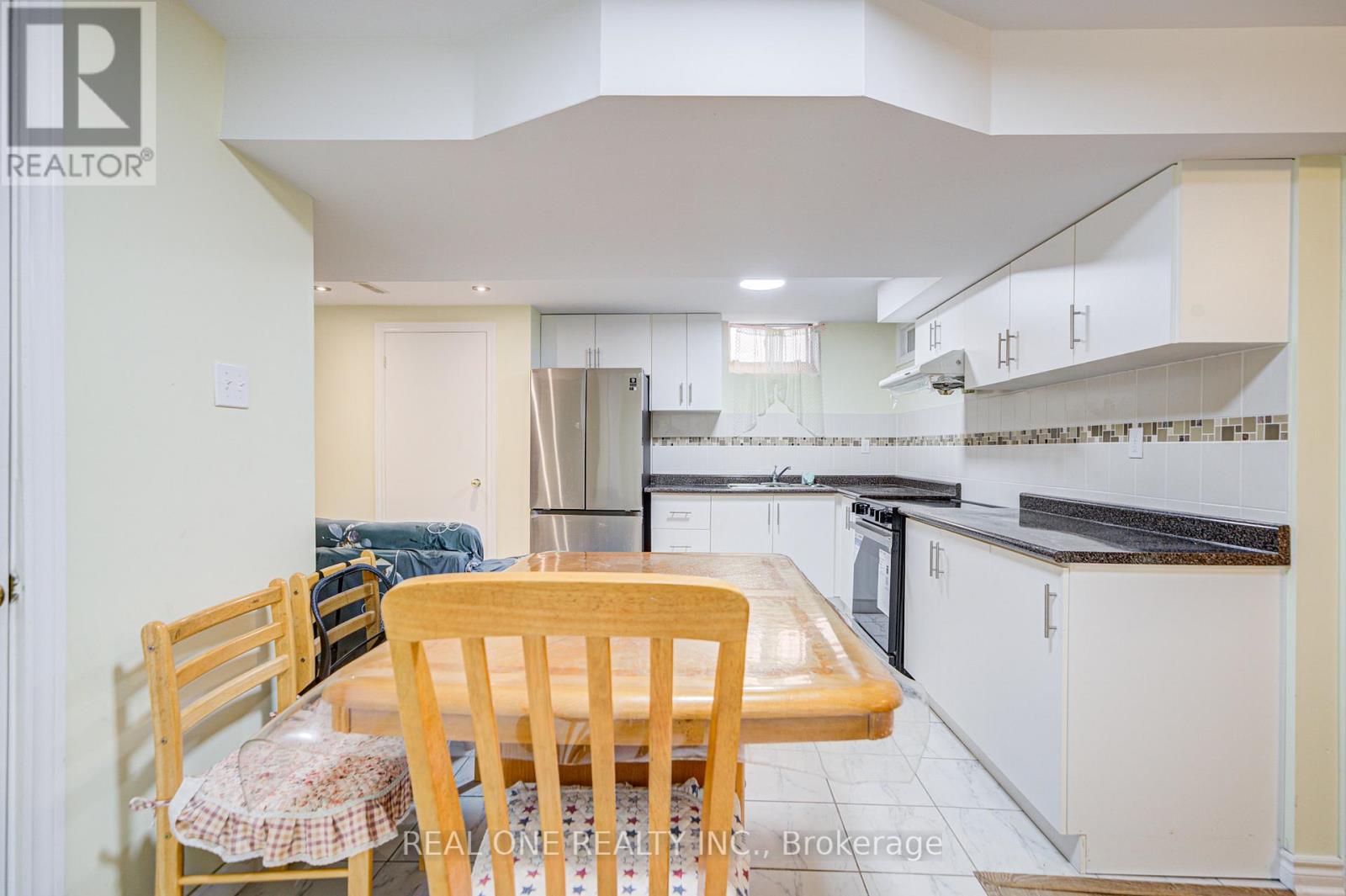 203 Valleymede Drive, Richmond Hill, Ontario  L4B 3S4 - Photo 37 - N12821986