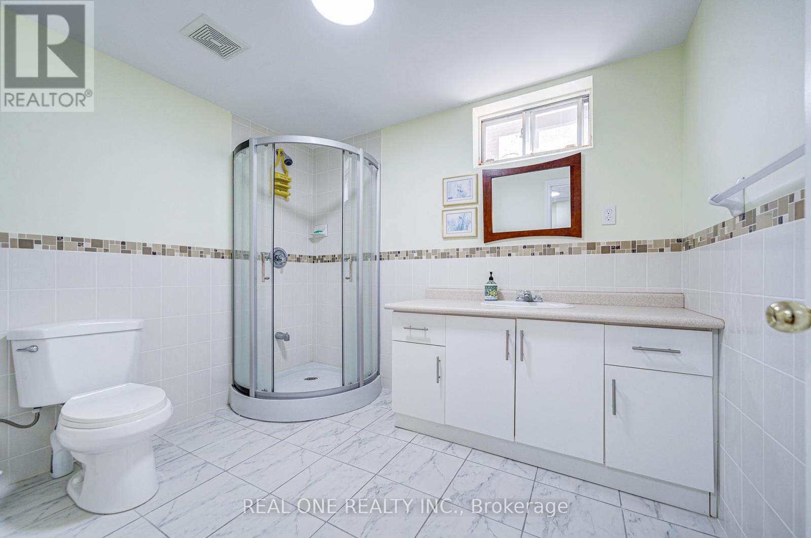 203 Valleymede Drive, Richmond Hill, Ontario  L4B 3S4 - Photo 42 - N12821986