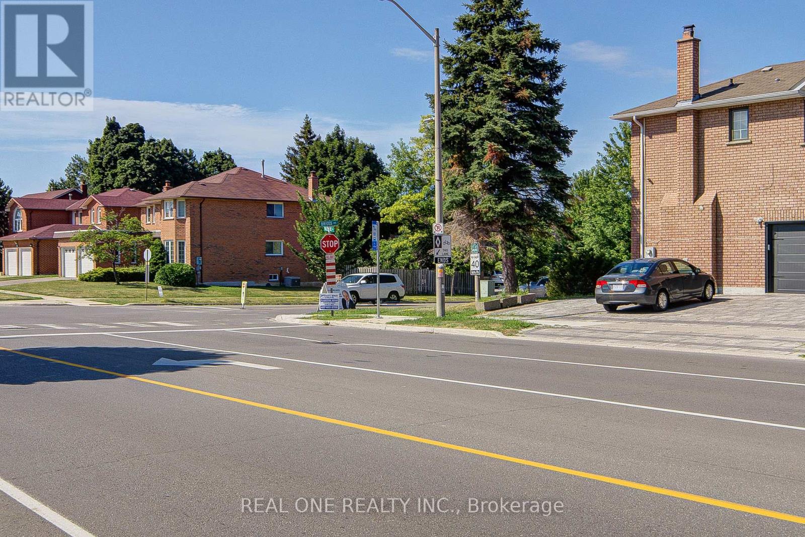 203 Valleymede Drive, Richmond Hill, Ontario  L4B 3S4 - Photo 48 - N12821986