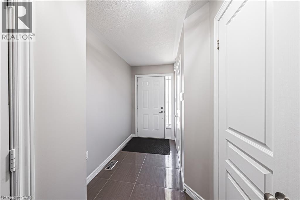 35 Charleswood Crescent, Hamilton, Ontario  L0R 1P0 - Photo 4 - 40808197