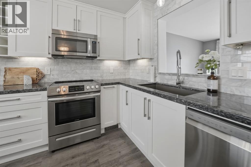 9 Kerry Wood Mews, Red Deer, Alberta  T4N 7B8 - Photo 10 - A2289014