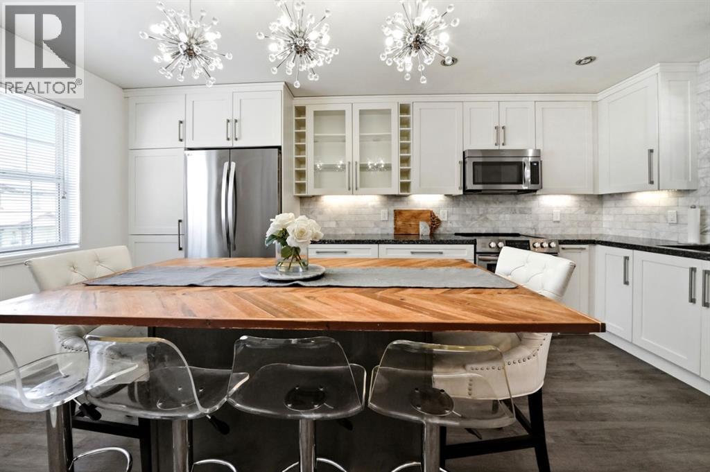 9 Kerry Wood Mews, Red Deer, Alberta  T4N 7B8 - Photo 9 - A2289014