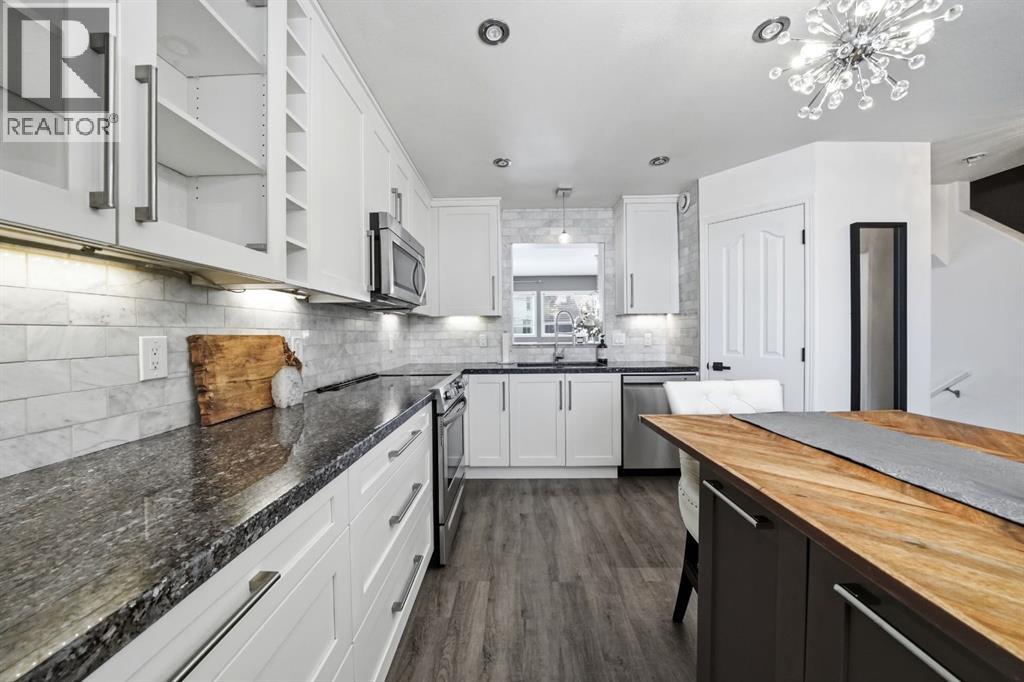 9 Kerry Wood Mews, Red Deer, Alberta  T4N 7B8 - Photo 11 - A2289014