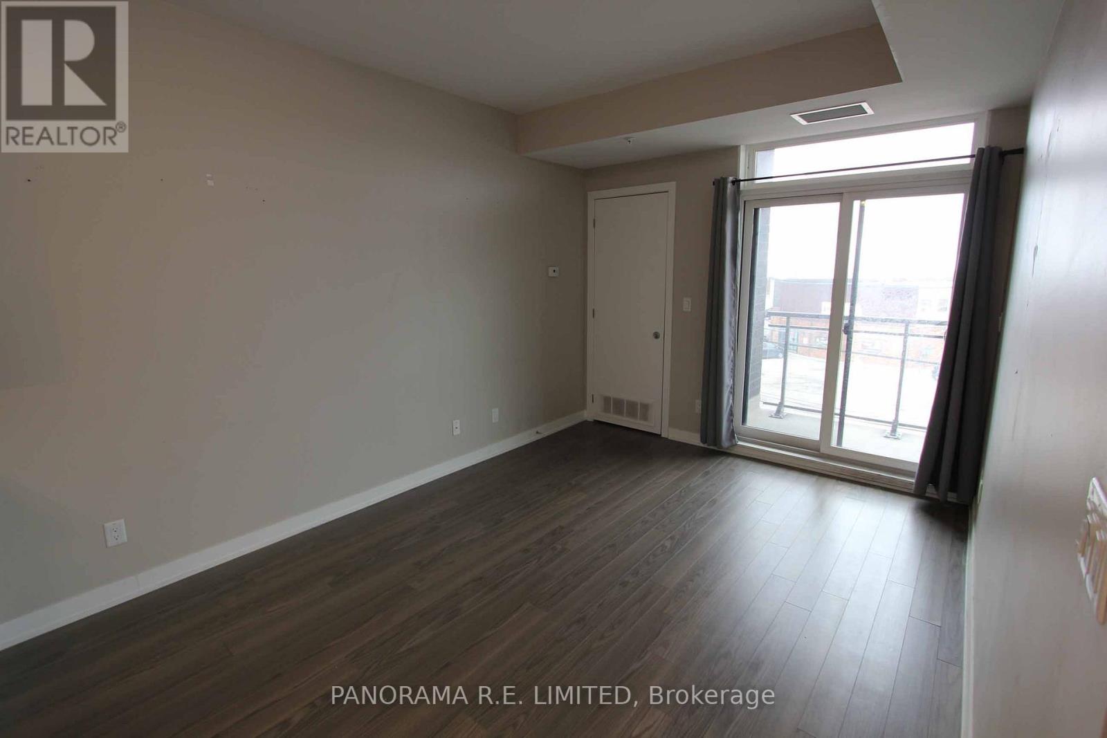 318 - 3560 St Clair Avenue E, Toronto, Ontario  M1K 2A7 - Photo 2 - E12537324