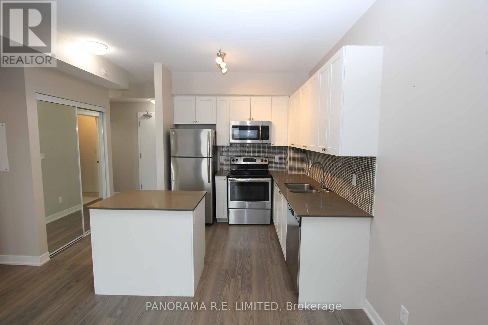 318 - 3560 St Clair Avenue E, Toronto, Ontario  M1K 2A7 - Photo 4 - E12537324