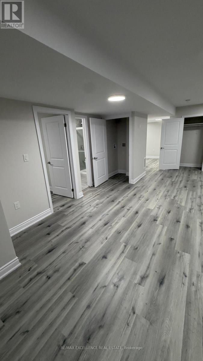 Lower - 325 Johnson Drive, Barrie (Georgian Drive), Ontario  L4M 7A2 - Photo 19 - S12830446