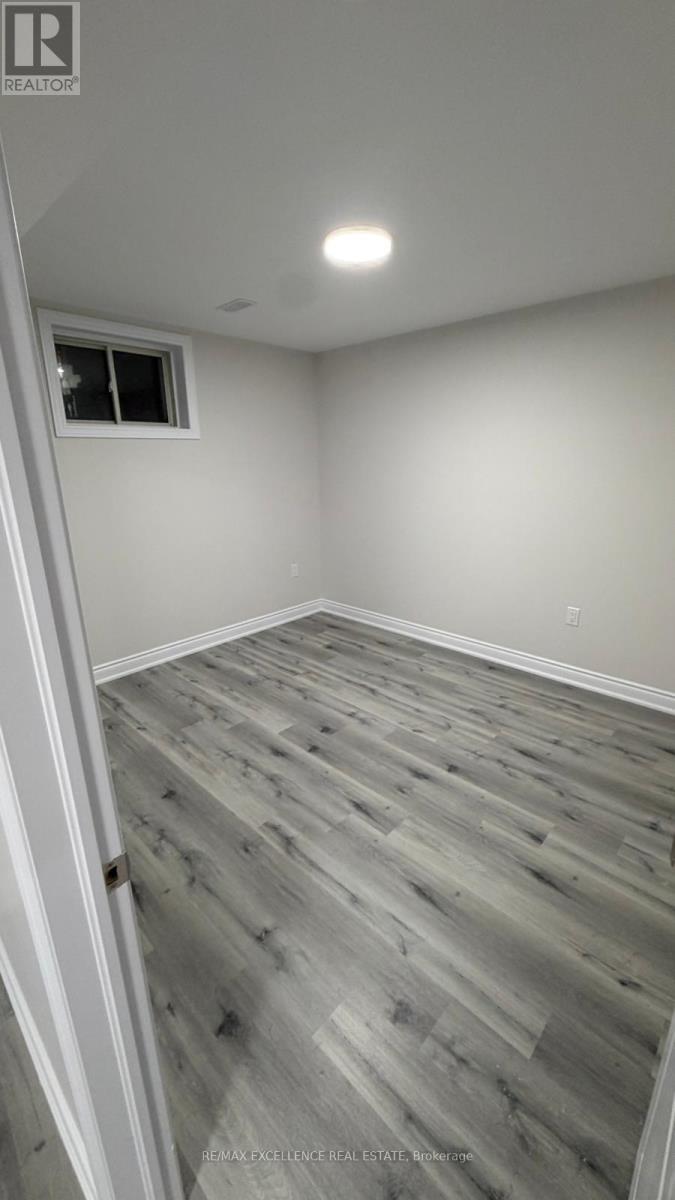 Lower - 325 Johnson Drive, Barrie (Georgian Drive), Ontario  L4M 7A2 - Photo 5 - S12830446