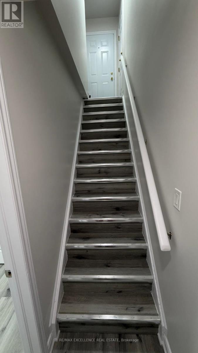 Lower - 325 Johnson Drive, Barrie (Georgian Drive), Ontario  L4M 7A2 - Photo 7 - S12830446