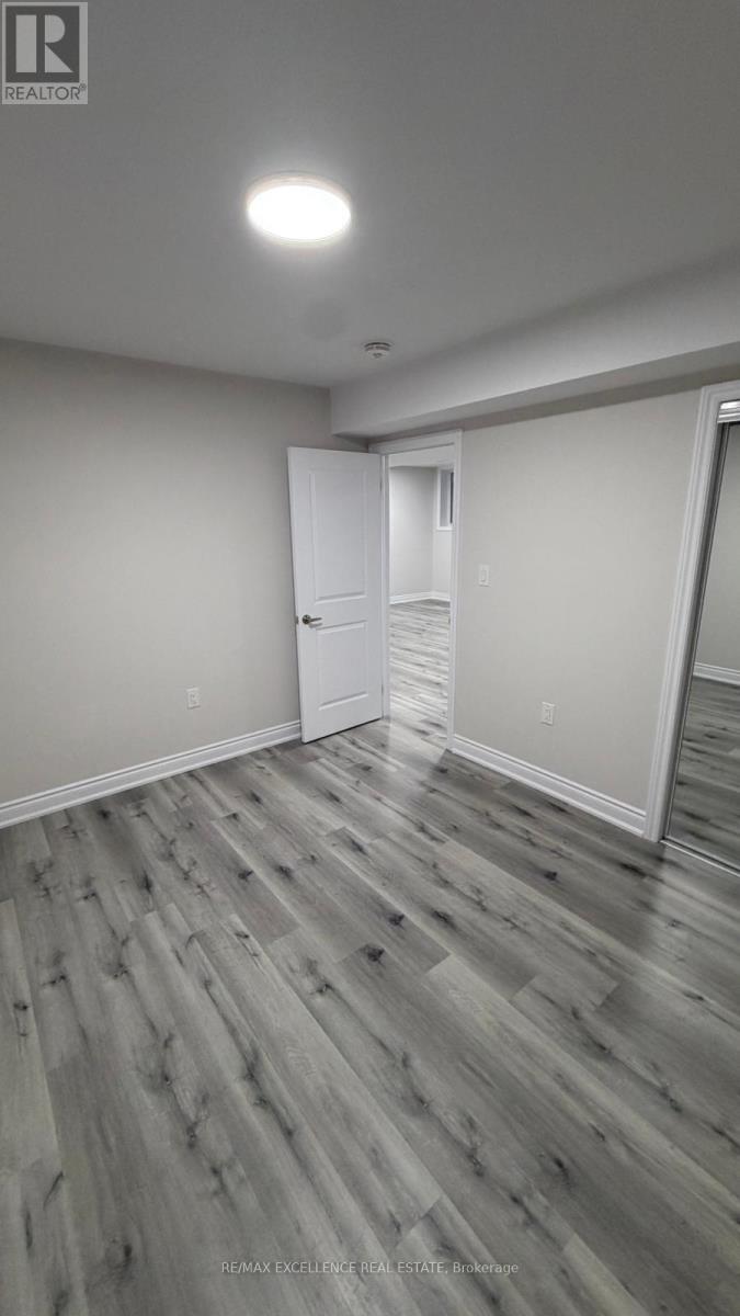 Lower - 325 Johnson Drive, Barrie (Georgian Drive), Ontario  L4M 7A2 - Photo 9 - S12830446